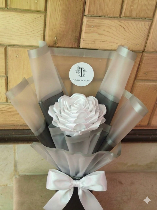 The "Dusty Sonnet" Ribbon Rose